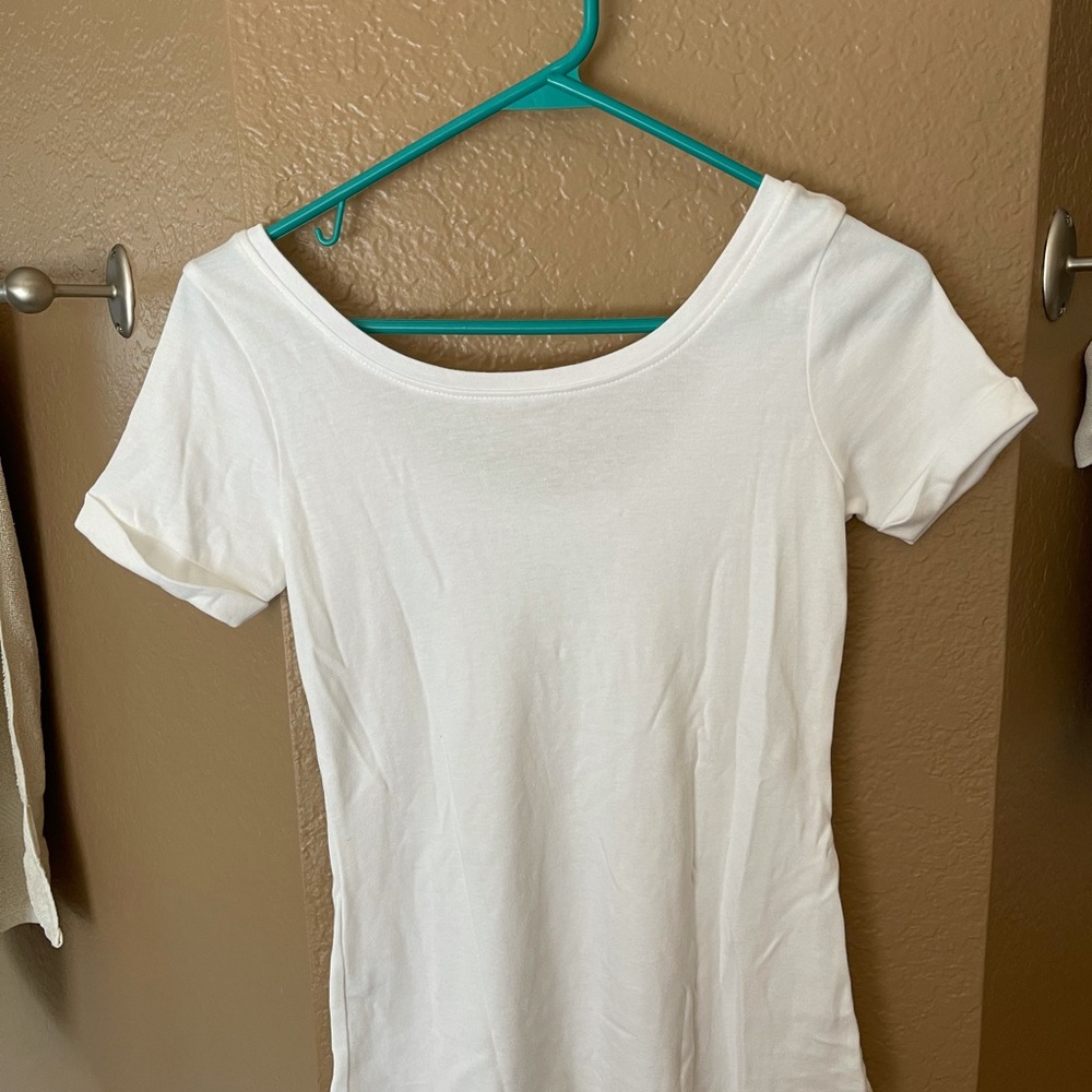 Lavender Hill Clothing shirt size small NEW